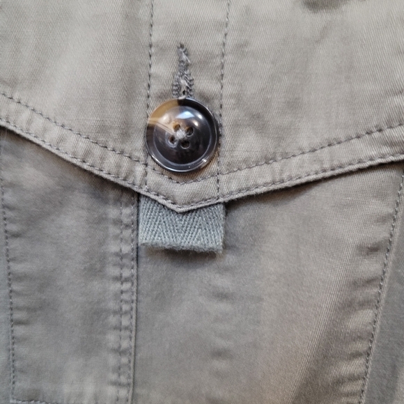 New olive green military style vest - Picture 3 of 4